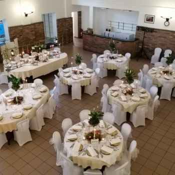 Salle de mariage blanc